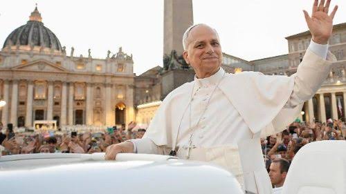 images (40)