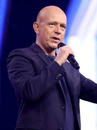 Steve hilton related to Paris: Books,illness,why did fox cancel,Net worth