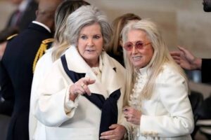 Miriam Adelson daughter: calls for standing ovation,Trump,net worth,Husband