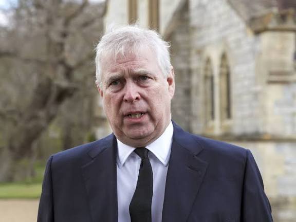 images - 2025-11-01T220453.307