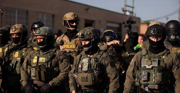 images - 2025-11-18T205936.952