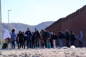 Congress Gridlock: Immigration Deal Collapses Again, Border States Furious
