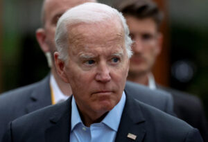 Biden faces voter anger: economy worries grow, polls shift fast
