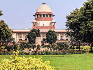 Supreme Court tension builds: major ruling expected, markets watch