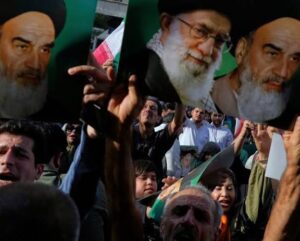Global Eyes on Iran : president, moves, risk