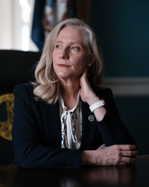 24trump-state-of-the-union-spanberger-zhpq-articleLarge (1)