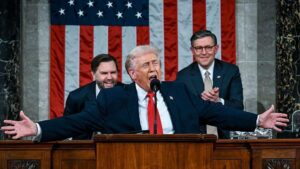 Trump State of the Union : record length, economy claims, Iran warning