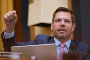 Eric Swalwell : California governor race surge, Democrat clash, security controversy
