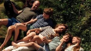 William & Kate Anniversary Photo: 15 Years, Stunning New Portrait, Fans React